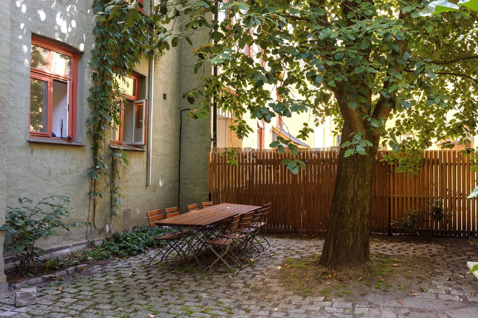 Her kan man nyte varme sommerkvelder med gode naboer Galleribilde