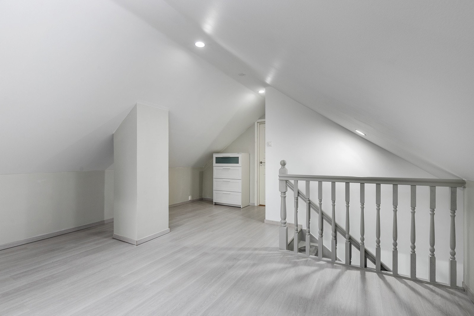 Innredet loftsetasje. (Rommet er ikke godkjent til varig opphold) Galleribilde