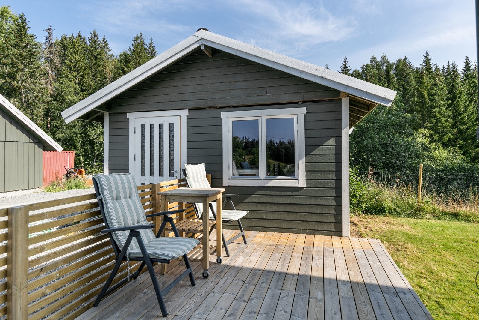 Oppført utebod på ca 15 kvm. Galleribilde