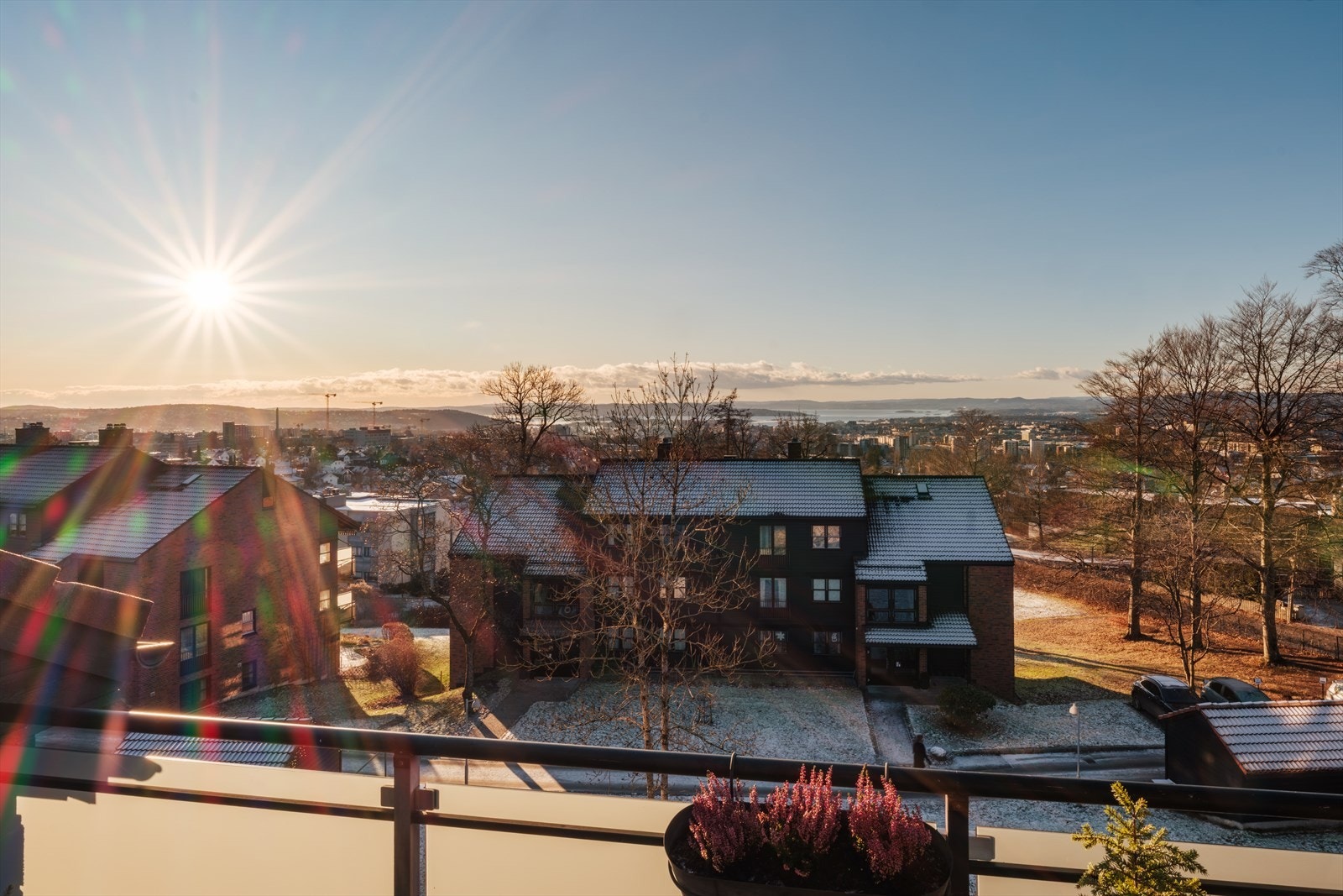 Leiligheten byr på en sjelden flott utsikt over Oslo Galleribilde