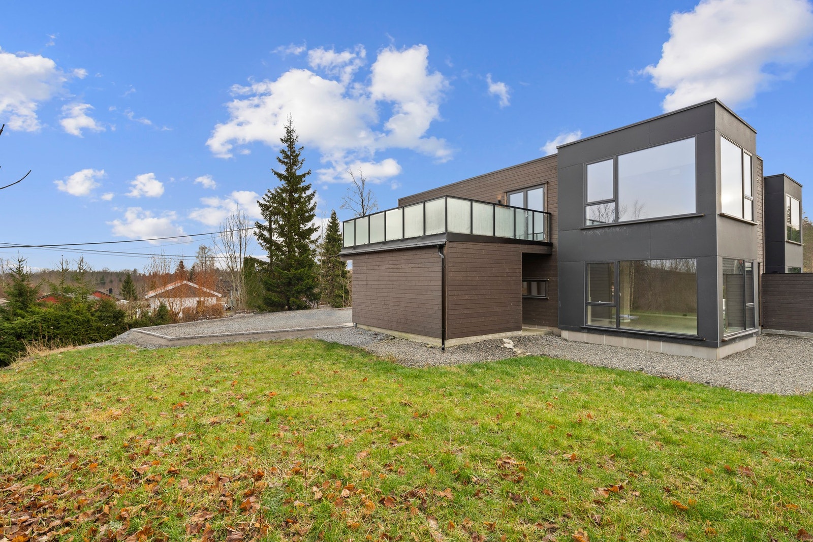 Her bor man "innerst", lengst vekk fra veien. Meget barnevennlig og usjenert. Galleribilde