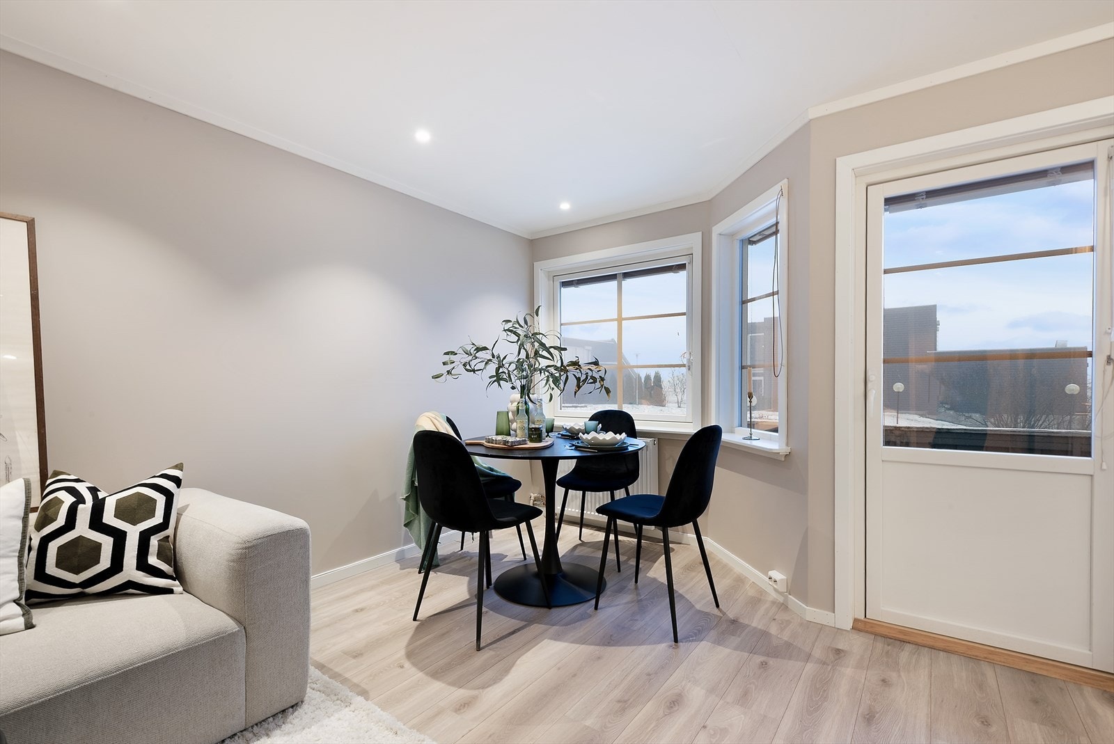 Utgang til veranda. Galleribilde