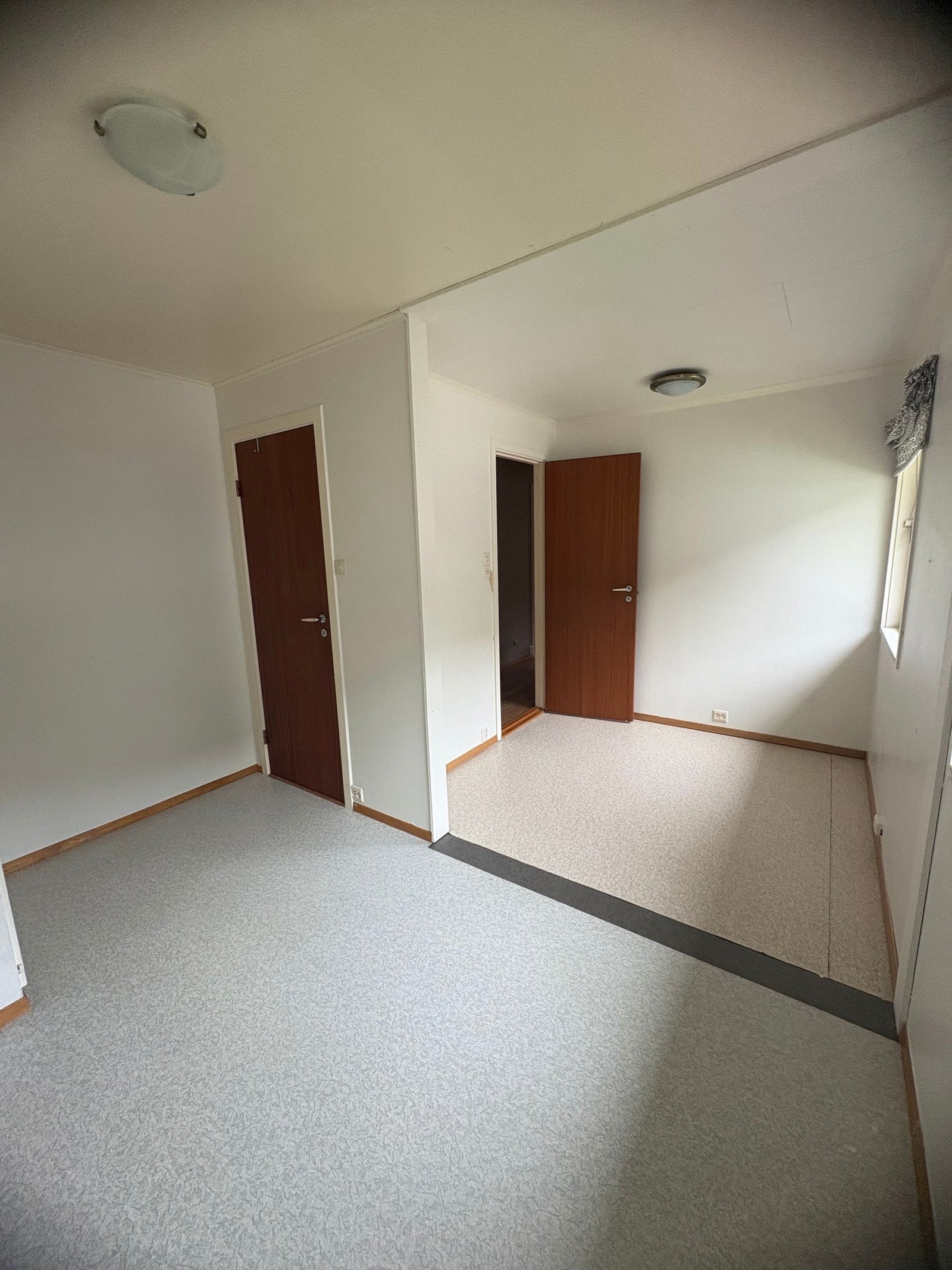 Soverom 1, 2 etasje (opprinnelig 2 mindre rom) Galleribilde