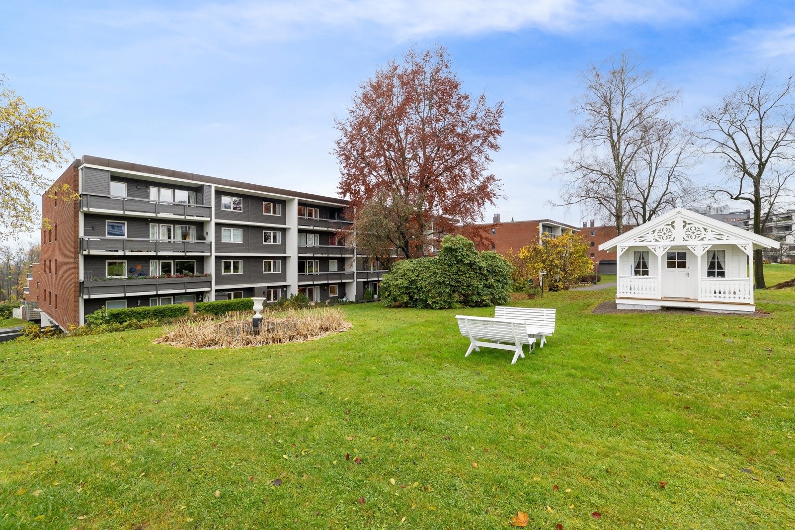 Velkommen til en hyggelig opplevelse i Ullern Allé 55! Galleribilde