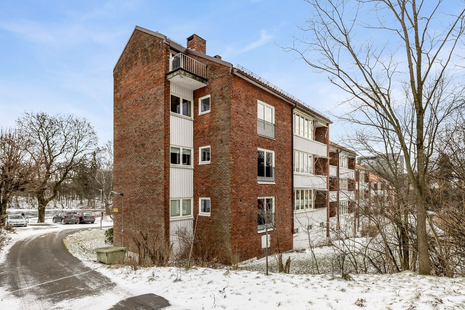 Meget populær beliggenhet rett ved idylliske Nedre Smestaddammen. Galleribilde