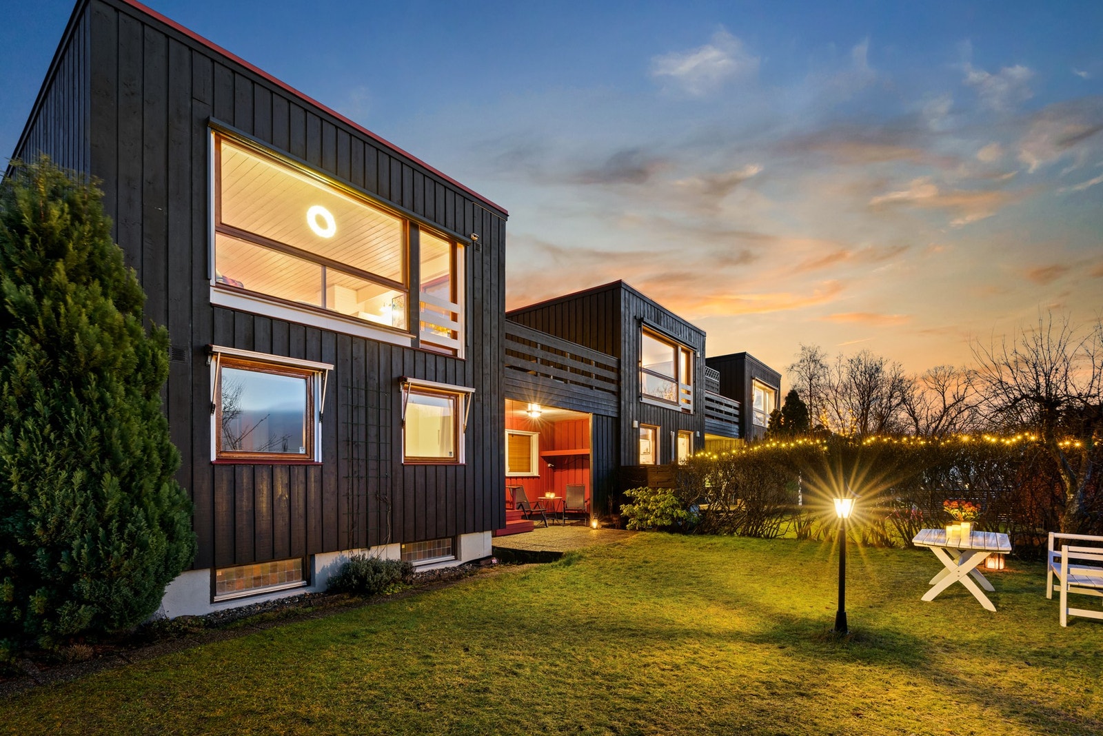 Daniel Bigom tlf. 45667979 v/PrivatMegleren Atrium har gleden av å ønske velkommen til fantastiske Eltonveien 25 Galleribilde