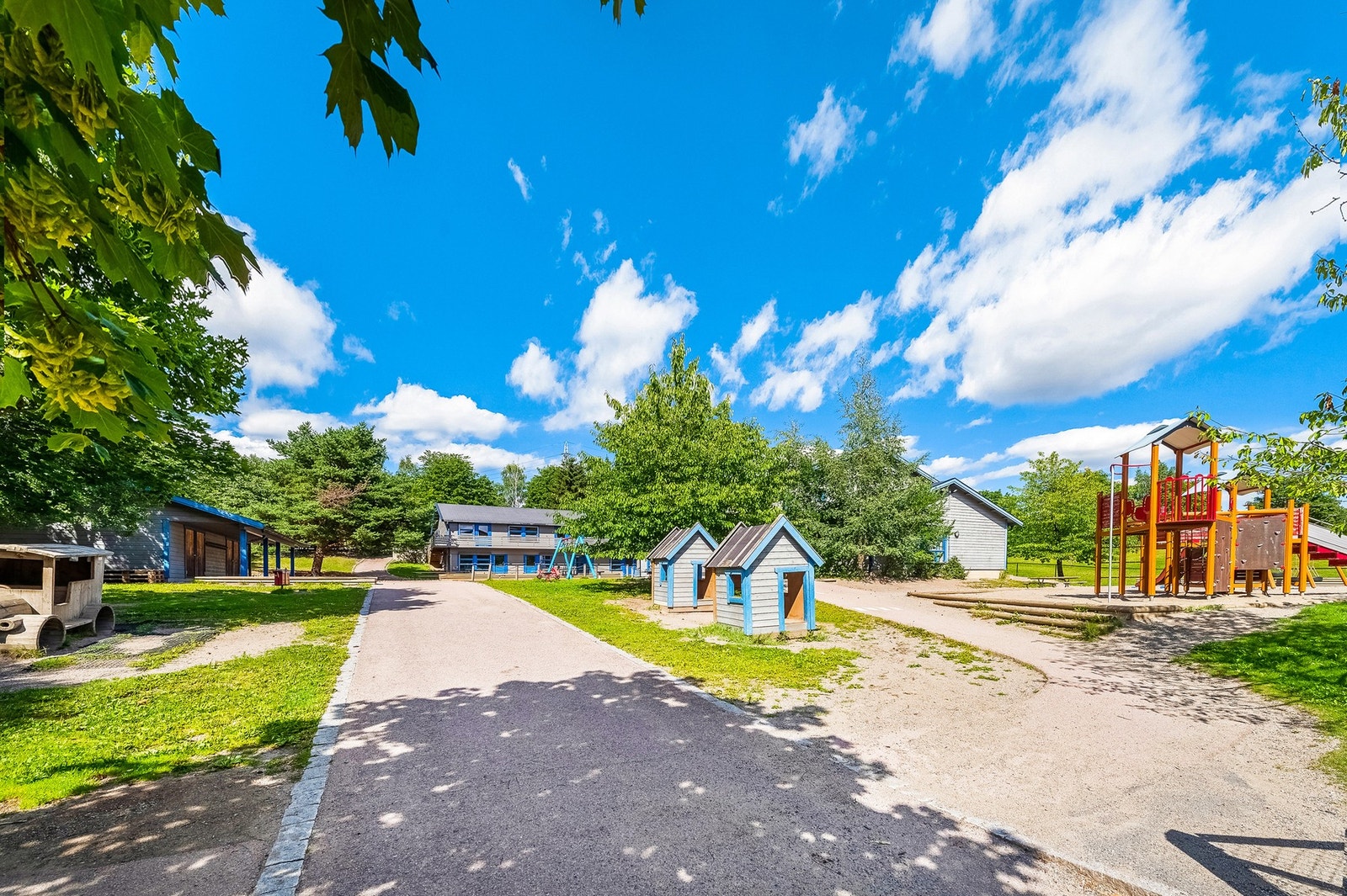 Refstad barnehage er også like ved Galleribilde