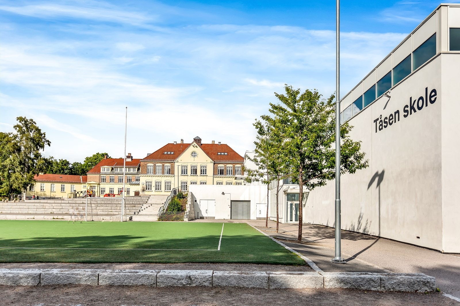 Boligen sogner til Tåsen skole og Nordberg ungdomsskole. Galleribilde