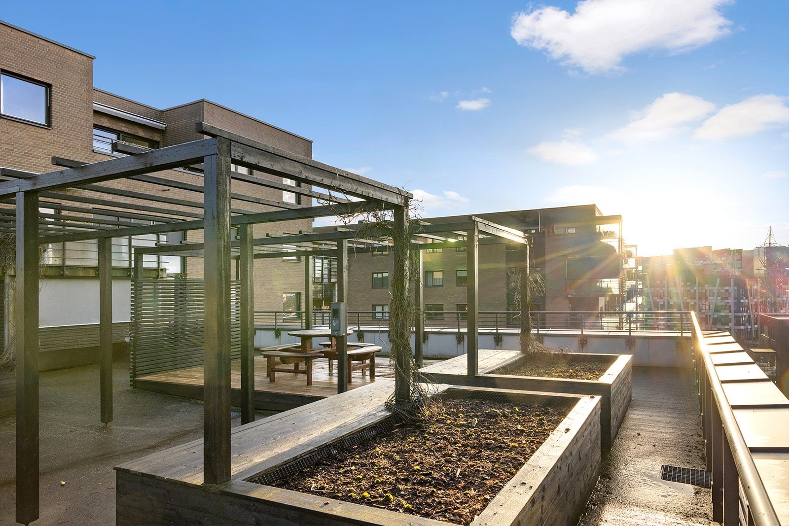 Som beboer i Spirea Park har du tilgang til flott takterrasse med gode solforhold. Galleribilde