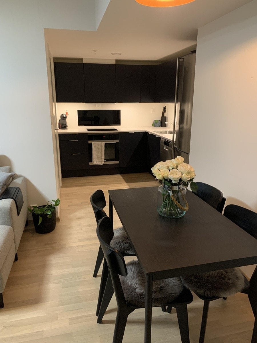 Stue/oppholdsrom/kjøkken Galleribilde