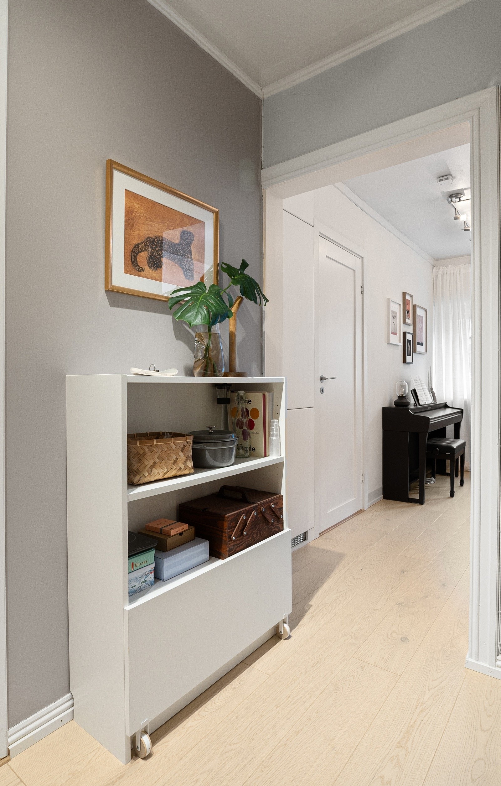 Både leiligheten og aksjelaget har en lang og god vedlikeholdshistorikk. Se salgsoppgaven for detaljert info. Galleribilde