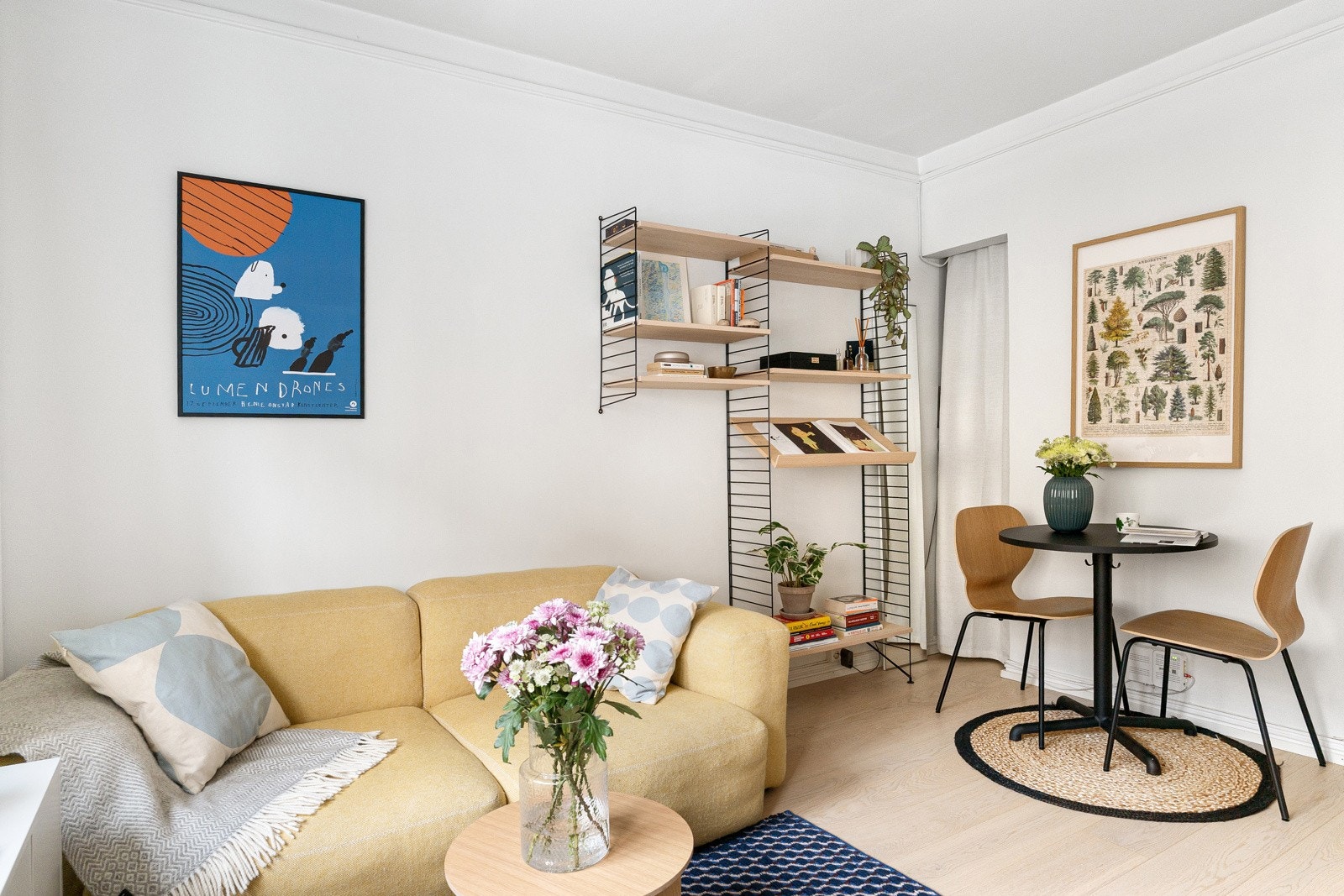 Varmtvann, fyring og internett er inkludert i felleskostnadene. Selger: "Jeg har alltid 26/27 grader om vinteren uten ekstra kostnad, noe som gir mye komfort." Galleribilde