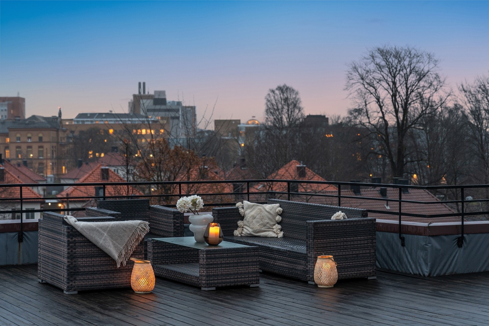 Takterrasse. Galleribilde
