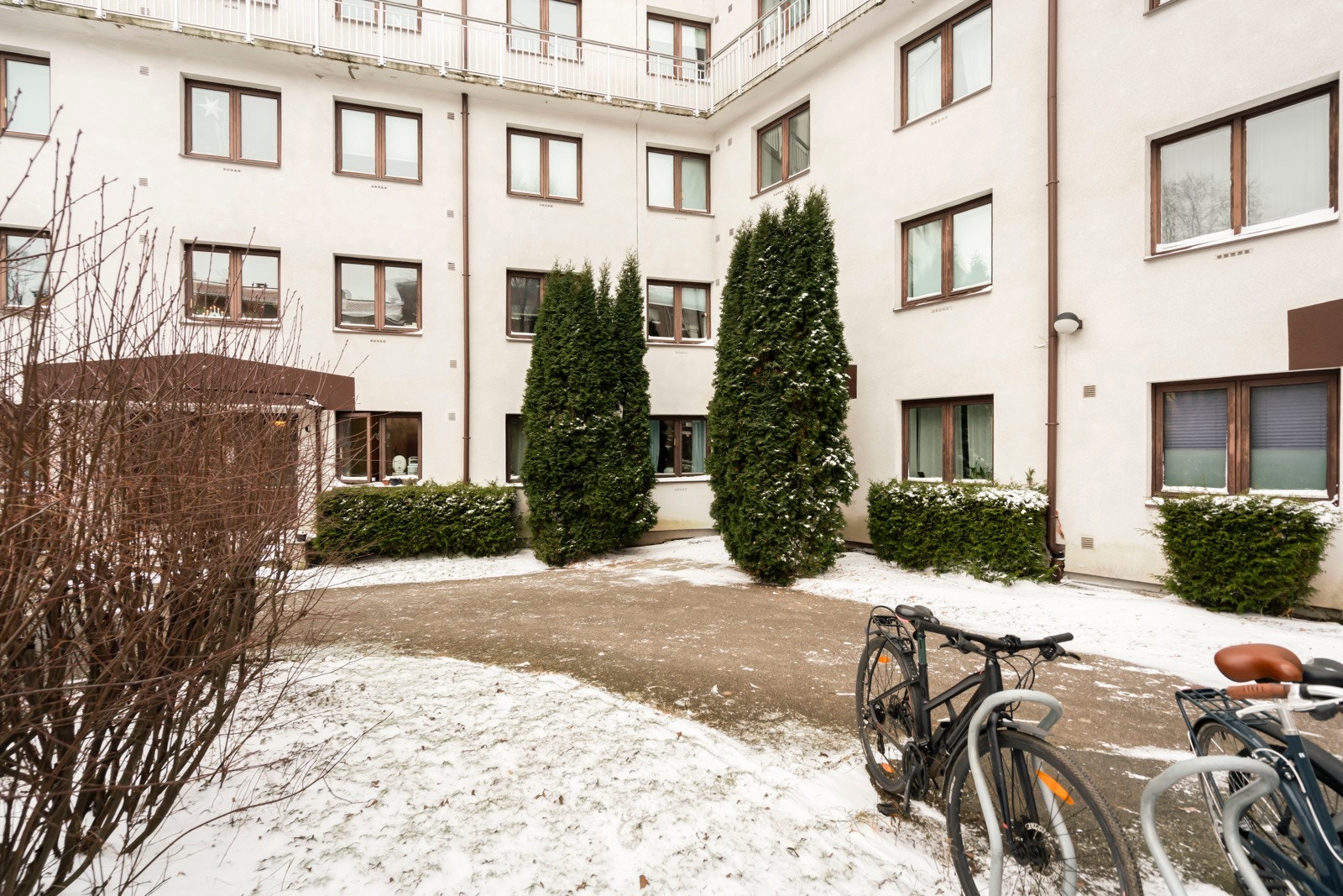 Boligen er tilknyttet et svært veldrevet aksjelag med god vedlikeholdshistorikk. Galleribilde