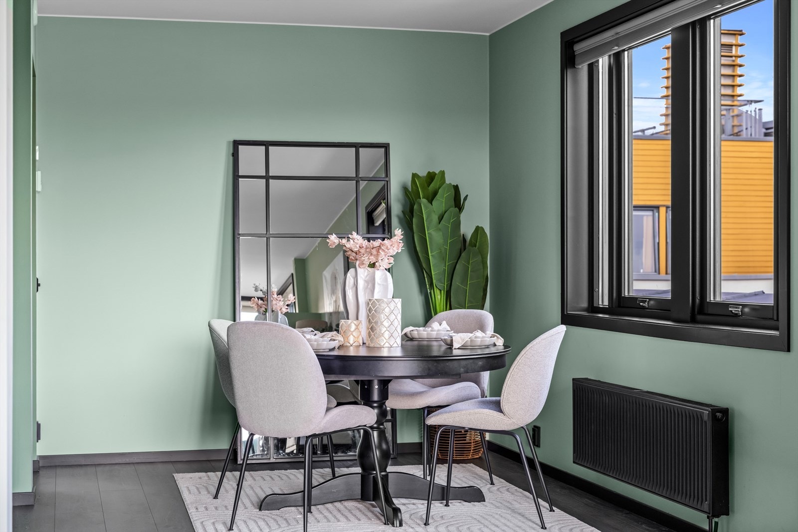 God plass til spisebord. Galleribilde