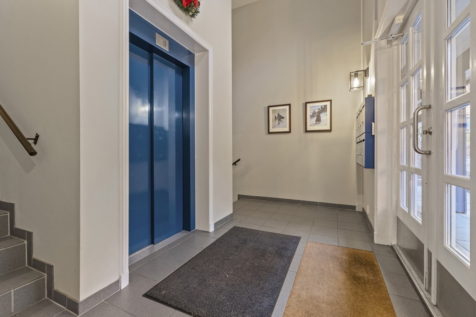 Det er heis i bygget. Galleribilde