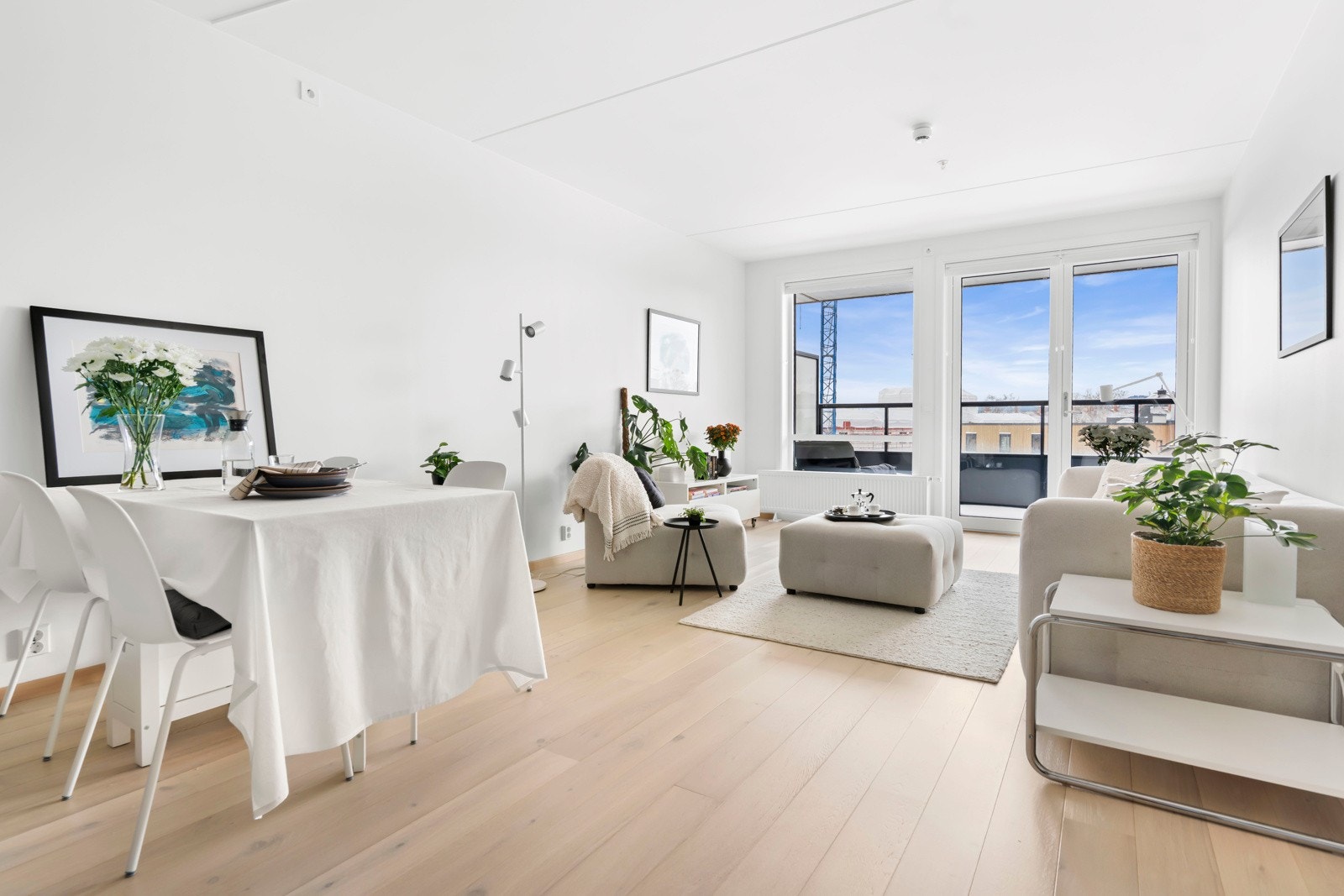 Tor Martin Tinderholt v/Privatmegleren Aksept har gleden av å ønske velkommen til Sigurd Galleribilde