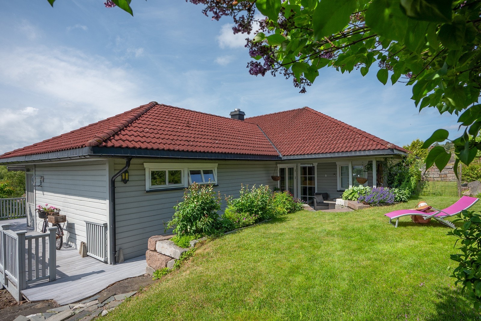 Hagen oppleves frodig, skjermet og pent opparbeidet. Galleribilde