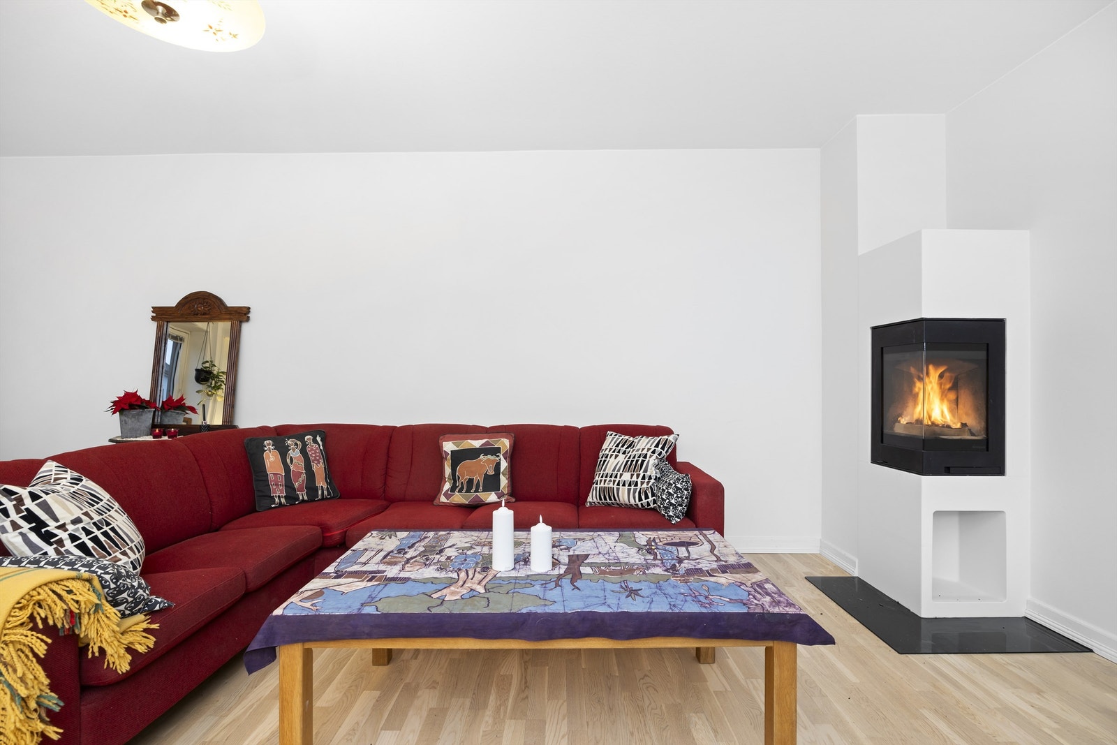 En peisovn varmer godt på årets kjølige dager. Galleribilde