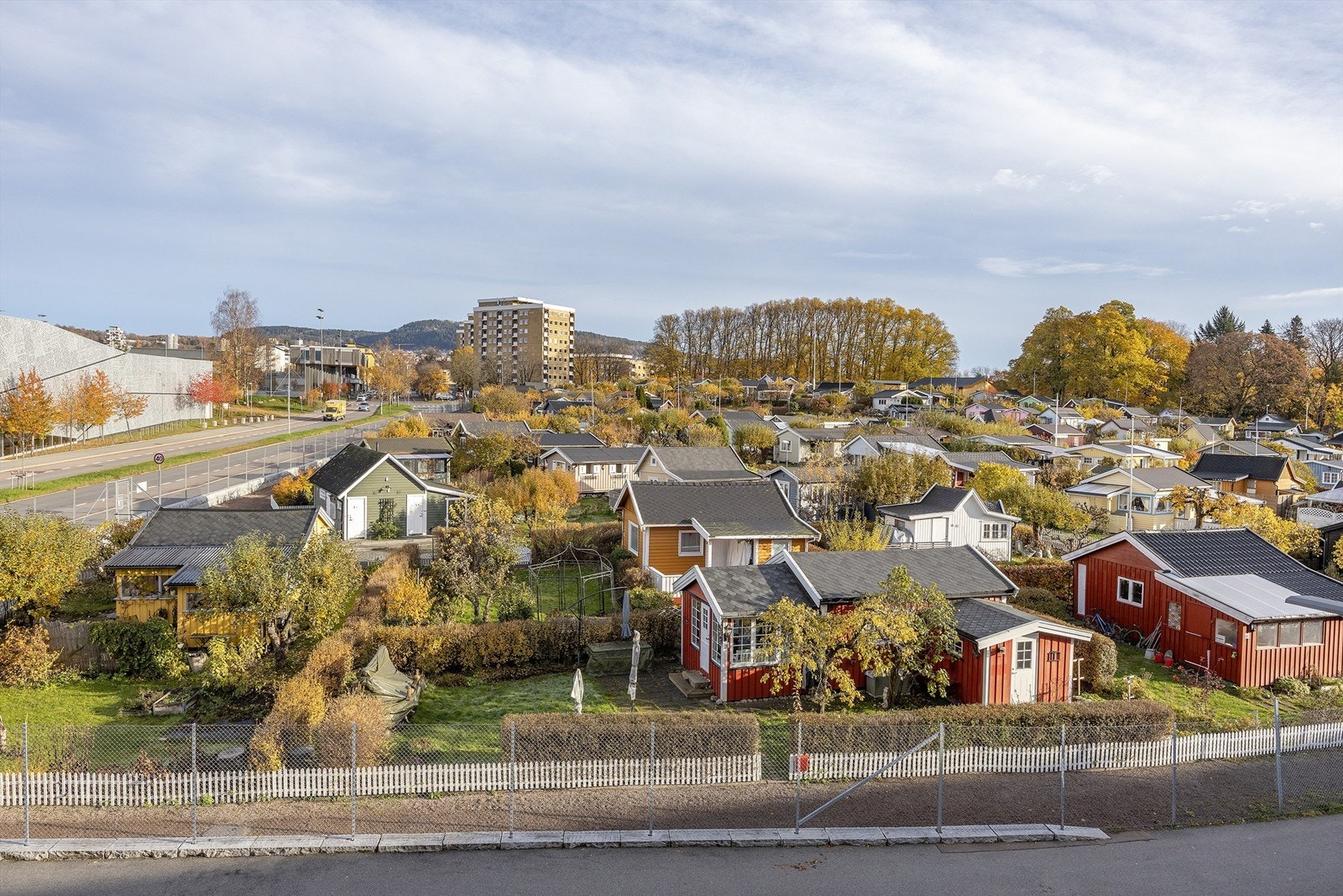 Vakker utsikt til Hjemmets kolonihage. Galleribilde
