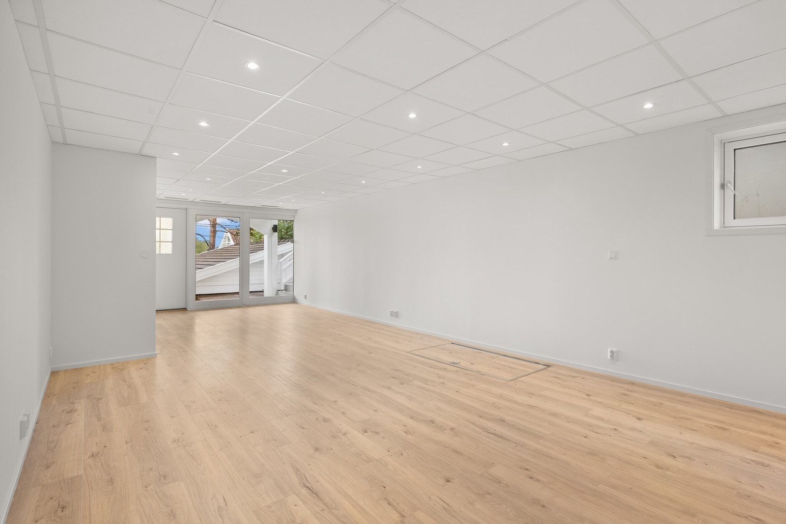 Løsningen omfatter stue, kjøkken, soverom med garderobe samt bad med wc. Galleribilde