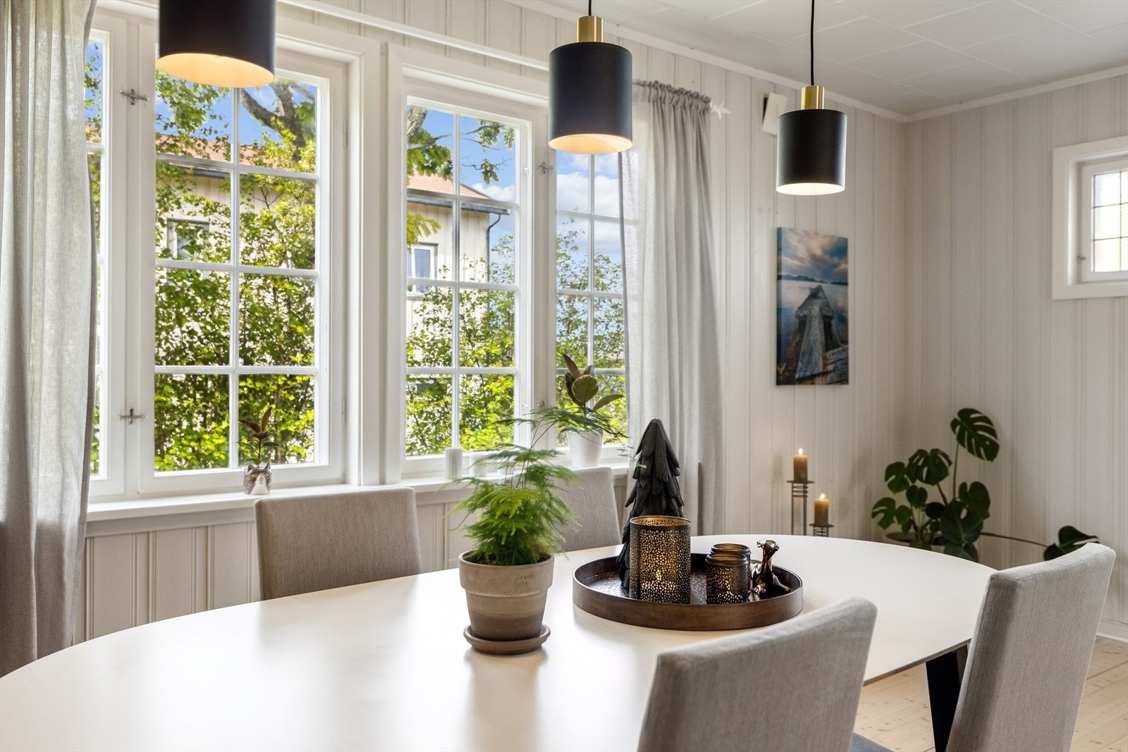 Her ligger alt til rette for å samle familie og gjester til hyggelige måltider. Galleribilde