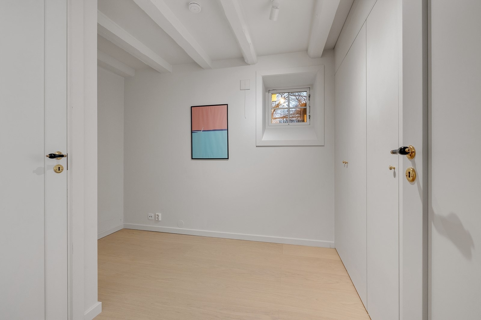 Kontoret kan fint innredes etter eget ønske og behov. Galleribilde