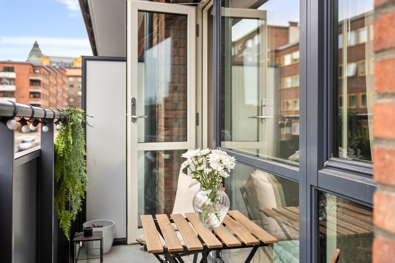 En attraktiv og stilren 3-roms med solrik balkong, midt på St. Hanshaugen. Galleribilde