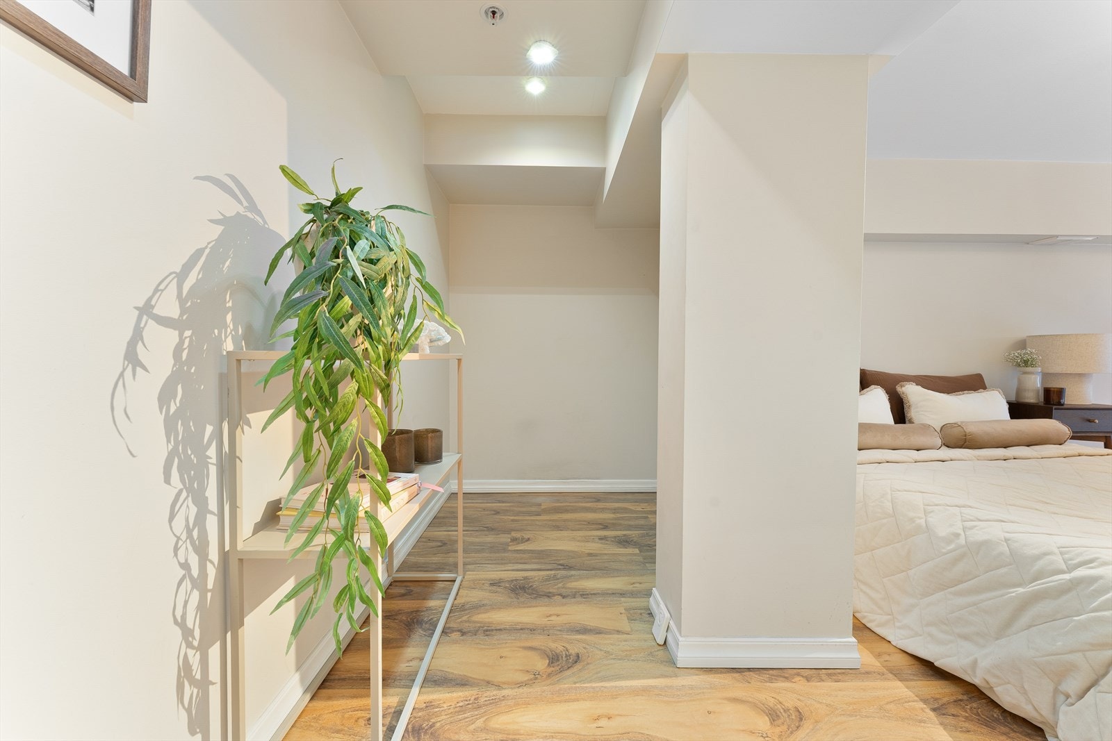 Godt med lagringsplass. I tillegg har leiligheten bod i kjeller på 3 kvm. Galleribilde