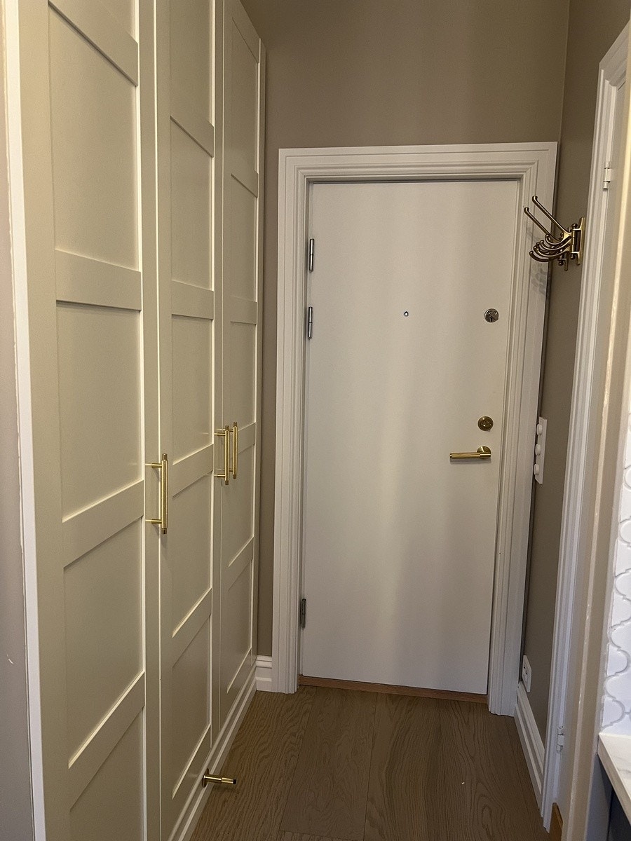 Egen inngang fra oppgangen. Galleribilde