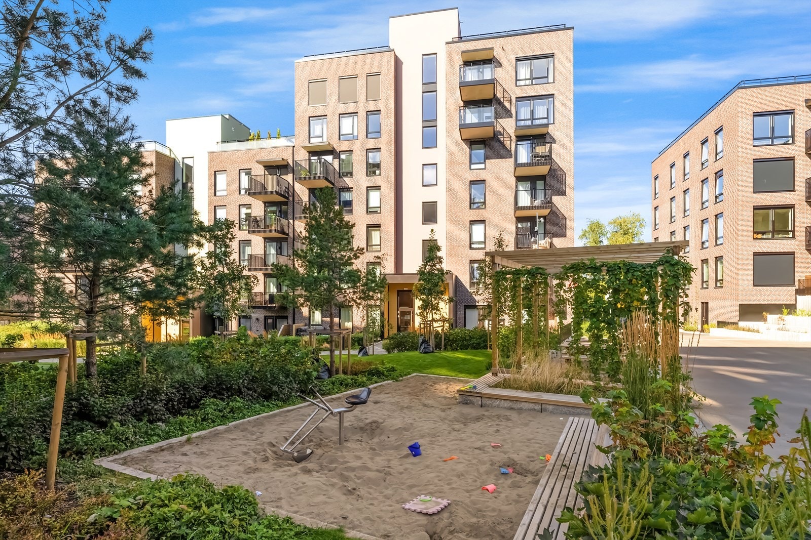 Fine, opparbeides fellesområder som kan benyttes av alle beboerene. Galleribilde