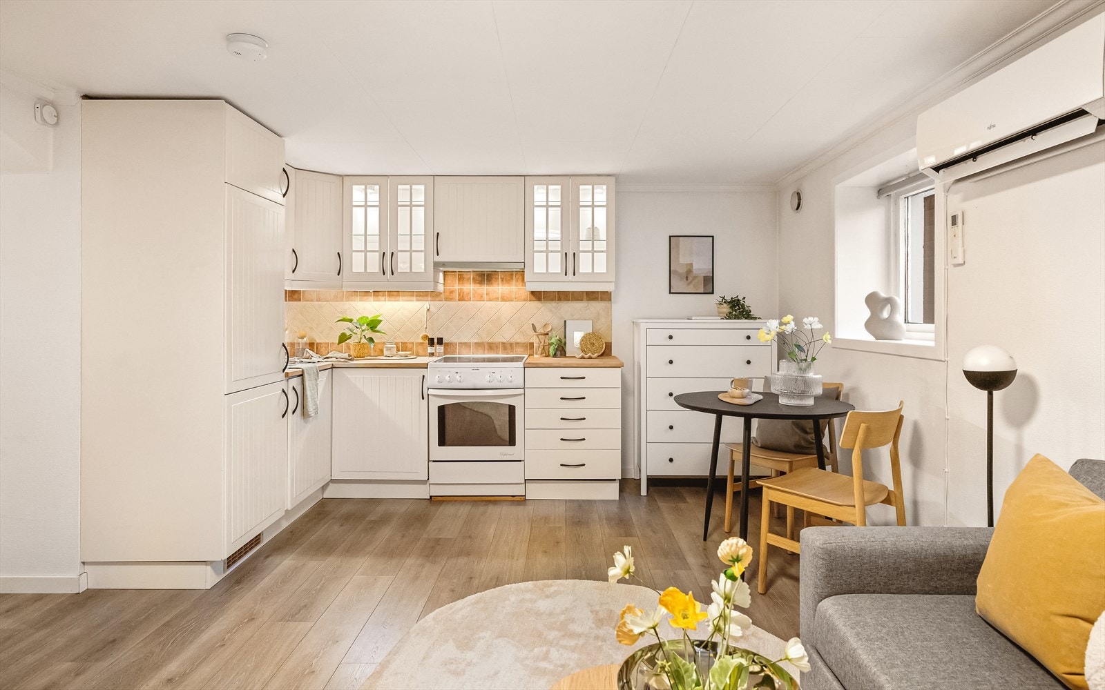 Lyst og trivelig med grei standard Galleribilde
