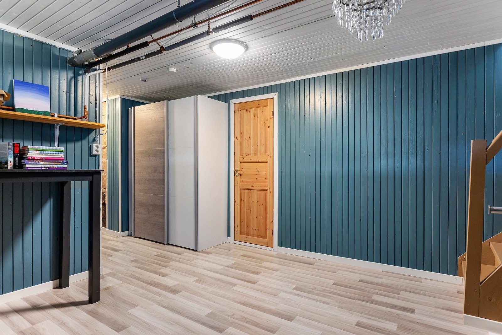 Trapperom i kjeller Galleribilde