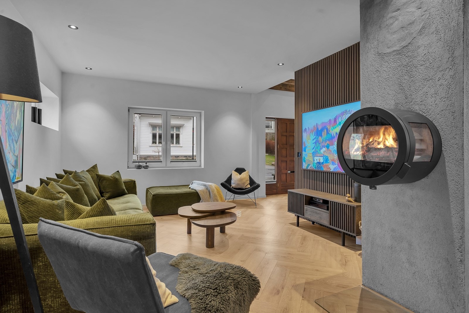 Moderne vedovn sørger for både god varme og hygge Galleribilde