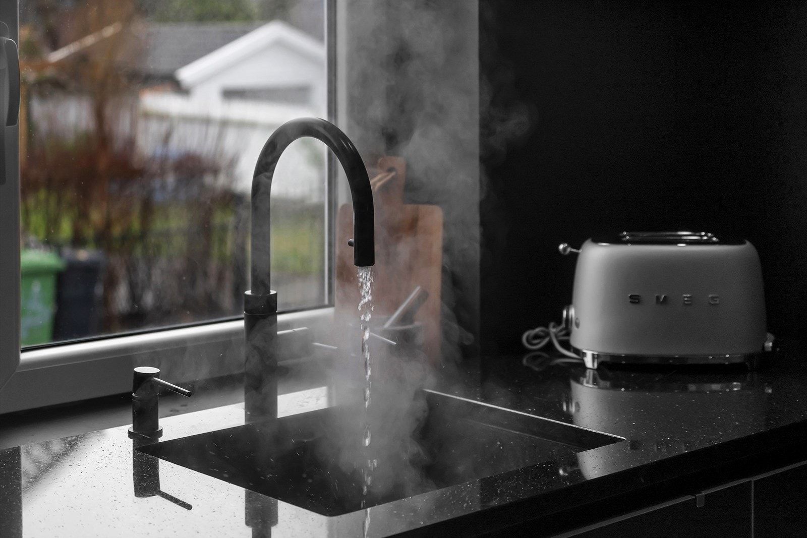 Godt utstyrt kjøkken med blant annet Quooker Galleribilde