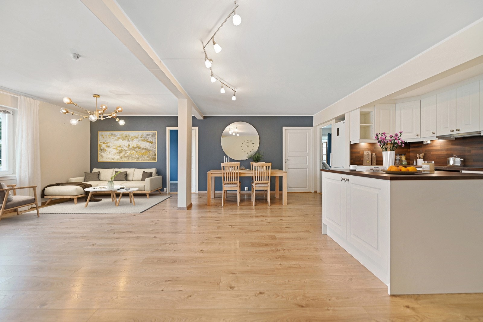 Leiligheten er del av et bygg opprinnelig fra 1979, som ble smakfullt omgjort til moderne boliger i 2007/2008 (digitalt stylet) Galleribilde