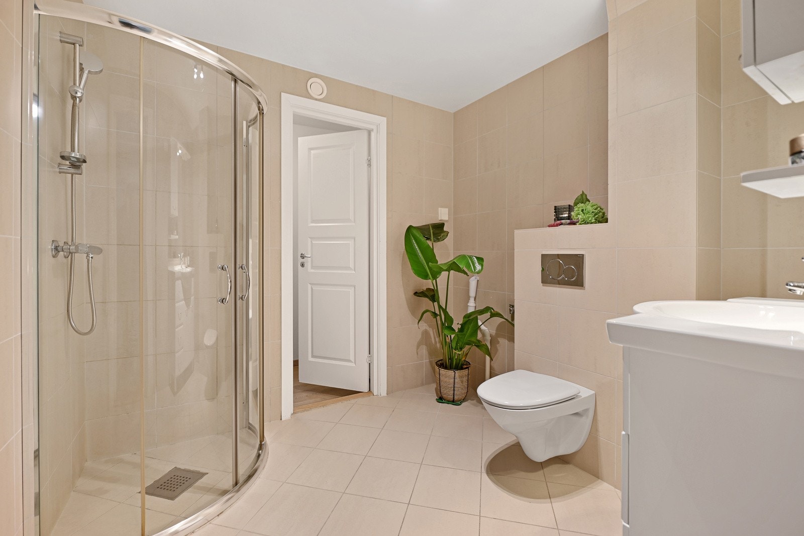 Bad 1. etasje. Galleribilde