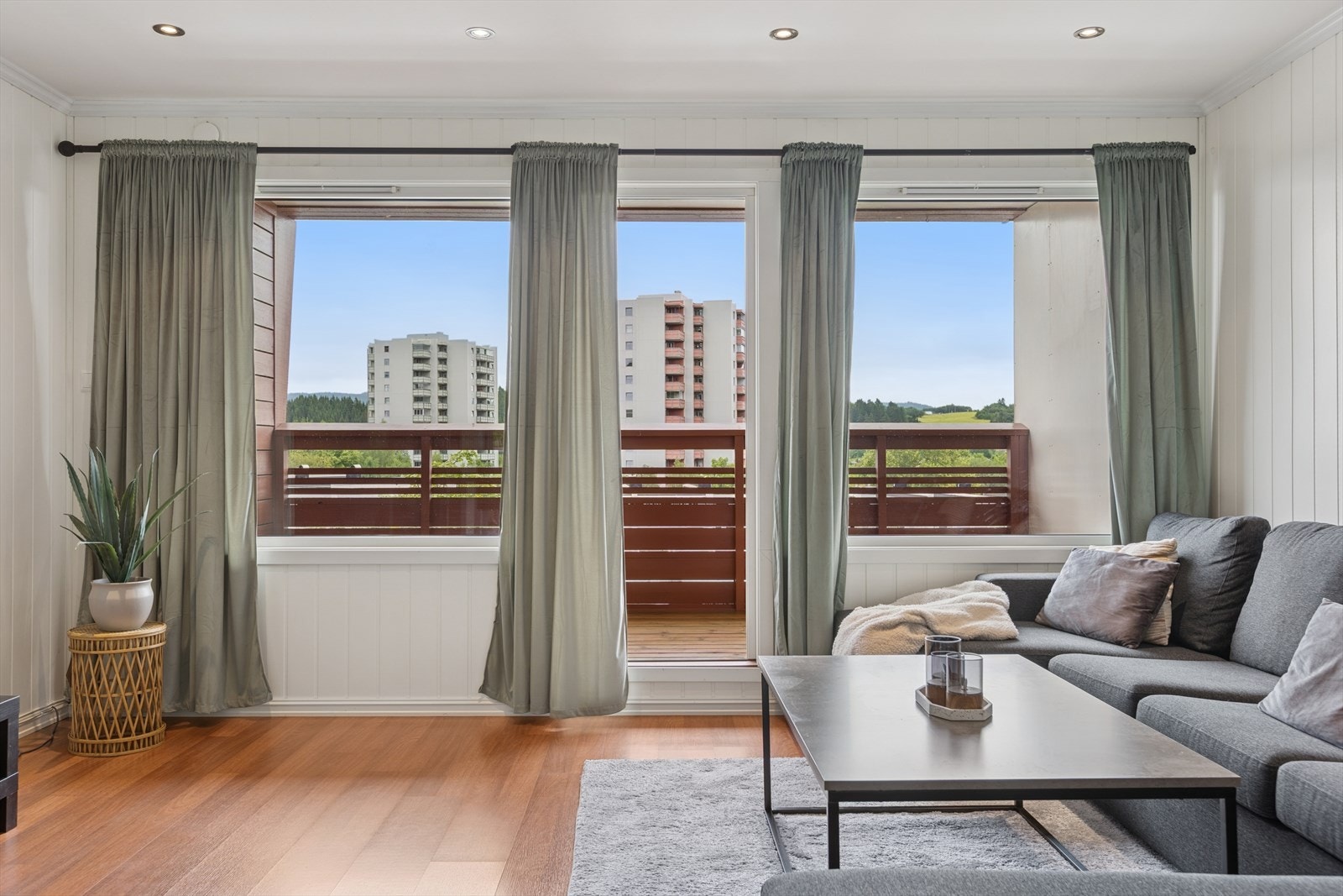 Husk å melde deg på visning! Galleribilde