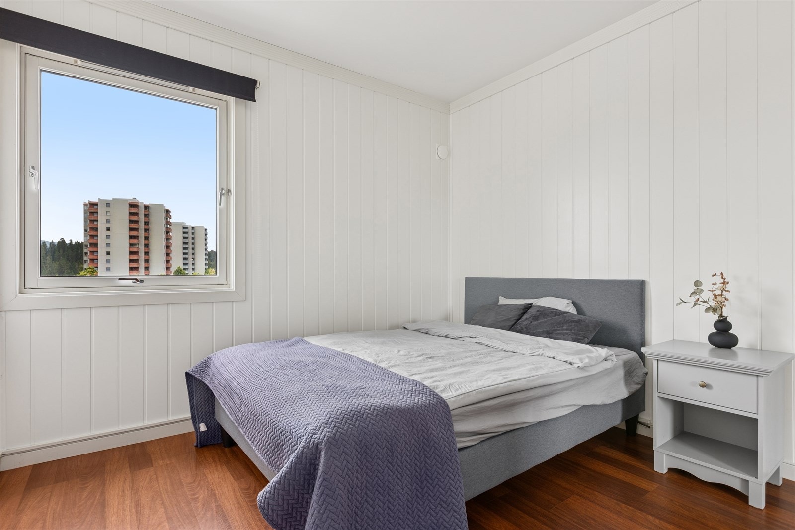 Det største soverommet er på 11,3 m² og er vendt mot øst. Galleribilde