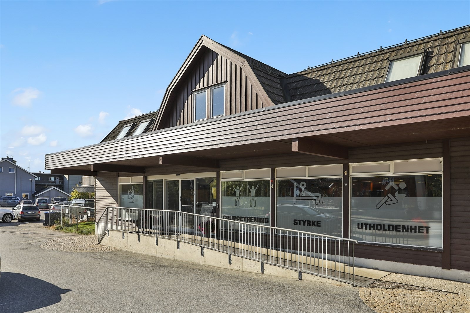 Populært treningssenter og sosial møteplass i sentrum Galleribilde