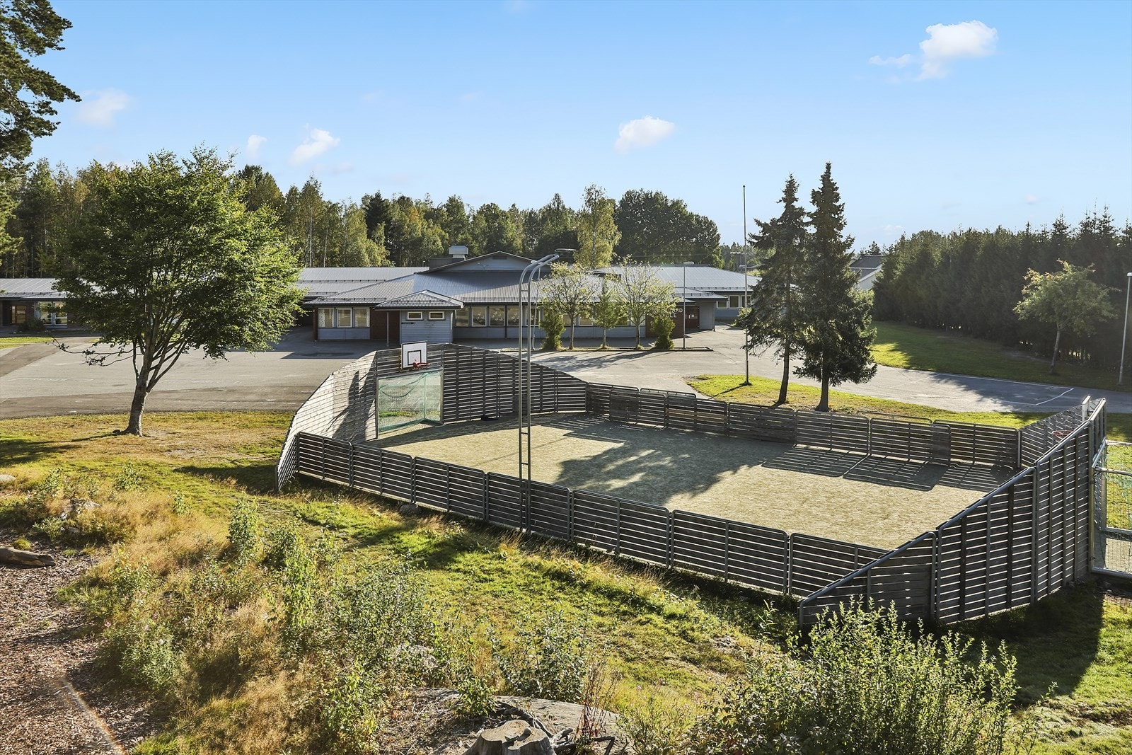 Vestgård skole (1.-4. trinn) Galleribilde