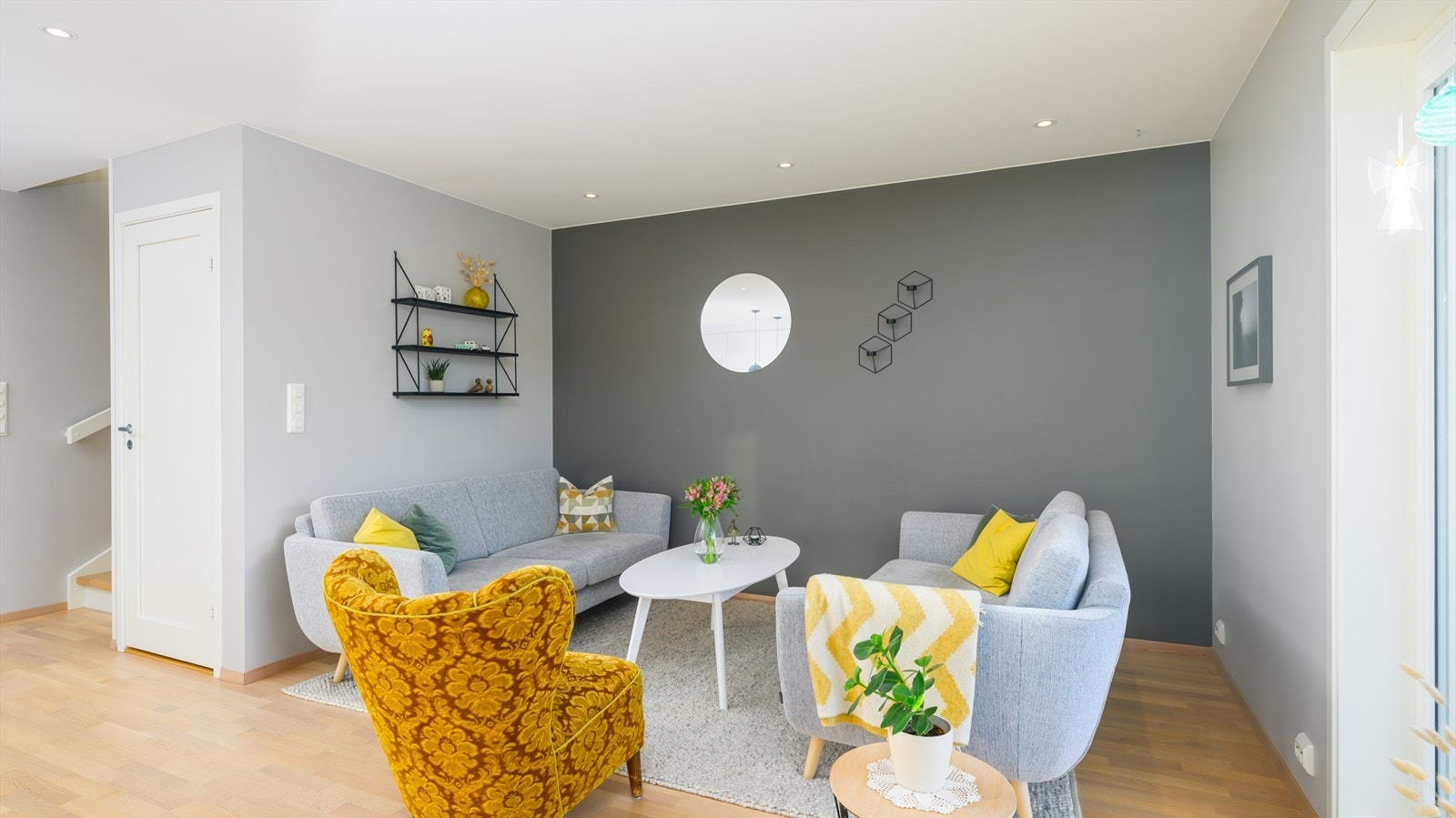 Stuen er romslig. Galleribilde