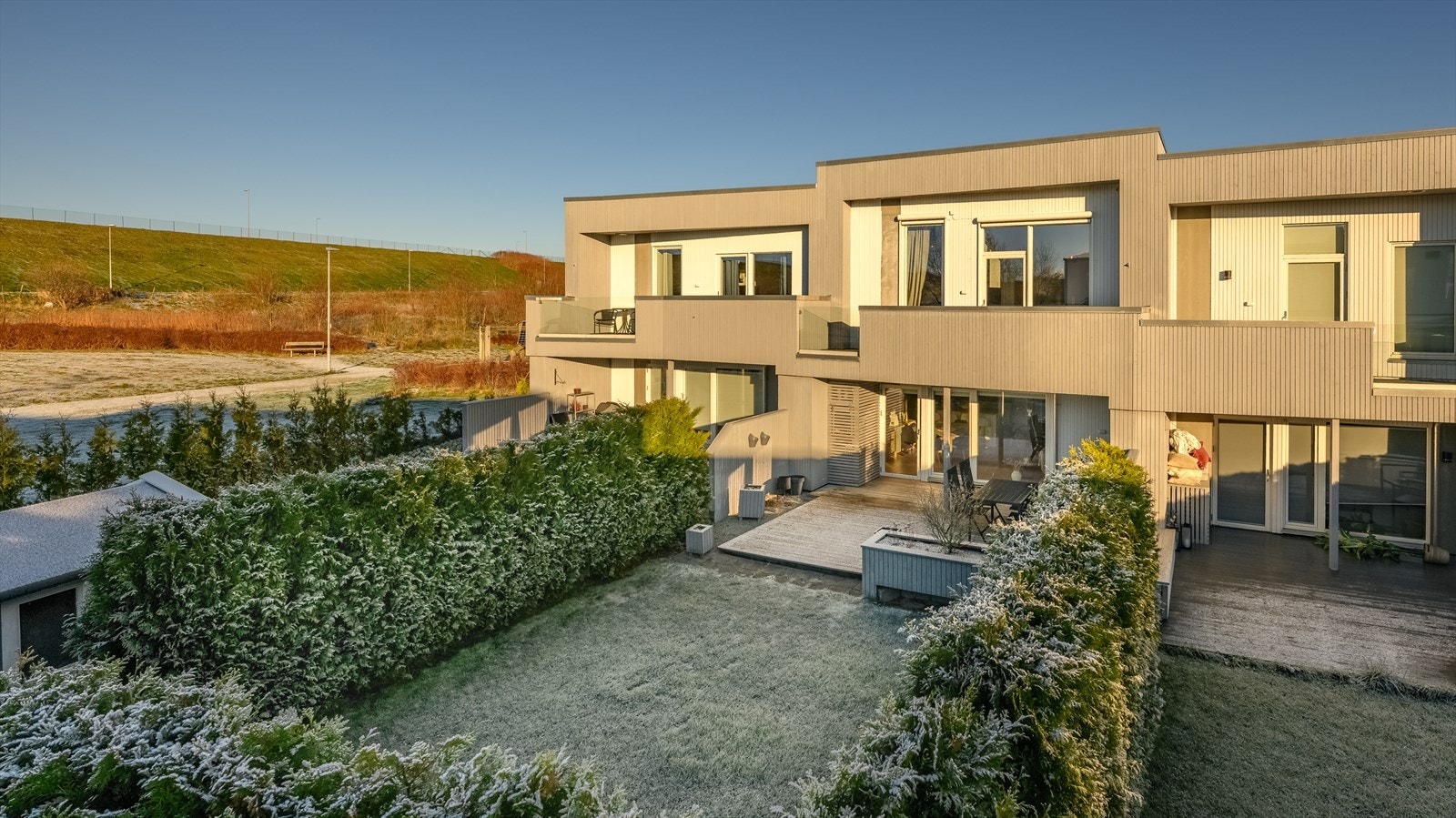 Velkommen til Torger Carlsens Gate 190 - Presenteres av EiendomsMegler 1 v/Helge Stangeland. Foto: Schaal Galleribilde