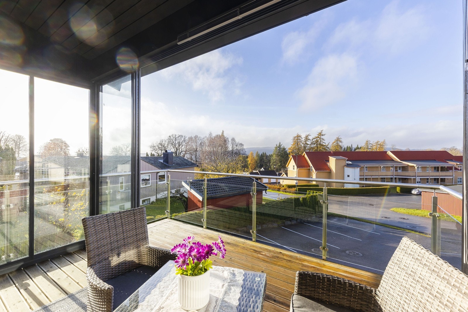 Innglasset balkong Galleribilde