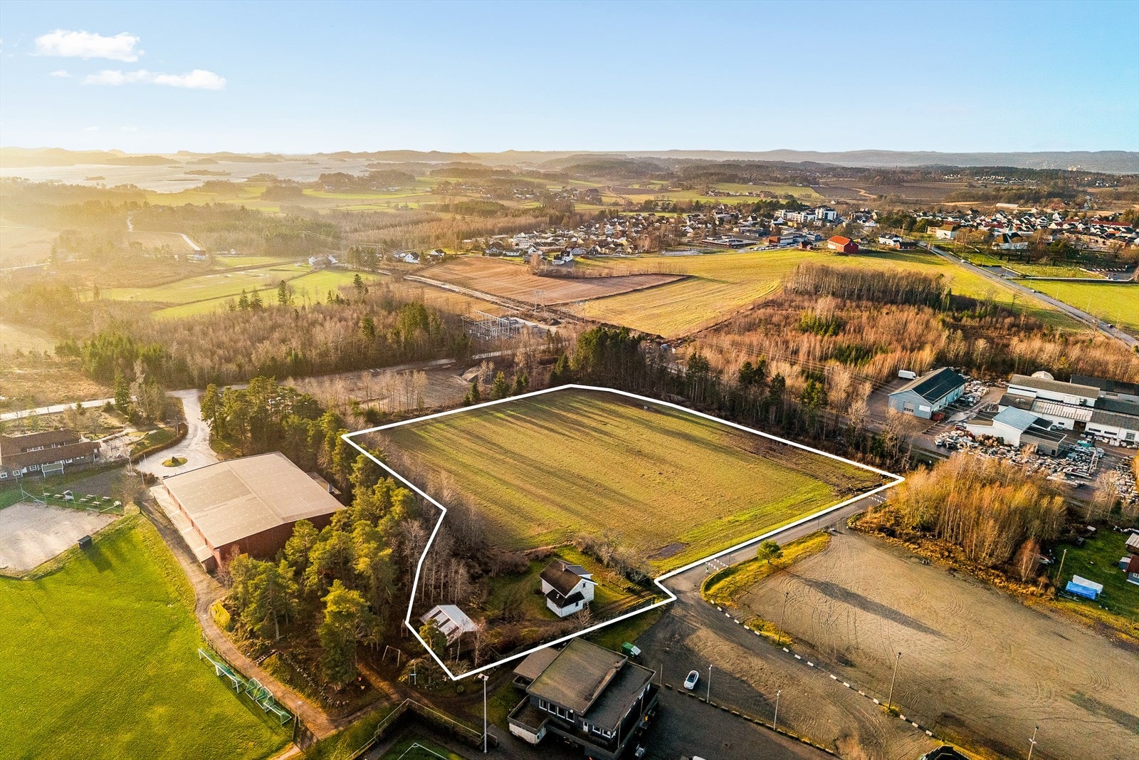 (for helt nøyaktig grense se kart i salgsoppgaven) Galleribilde