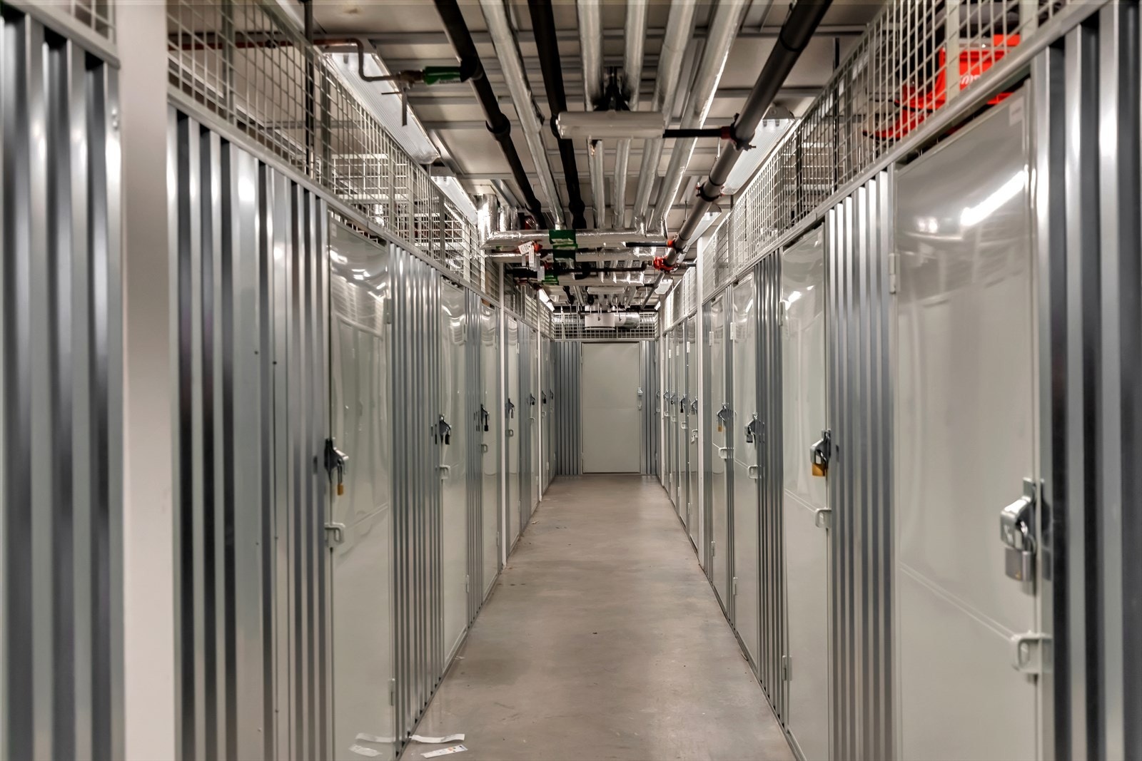 Leiligheten disponerer en bod på ca. 5 kvm i et låst eget bodrom. Galleribilde