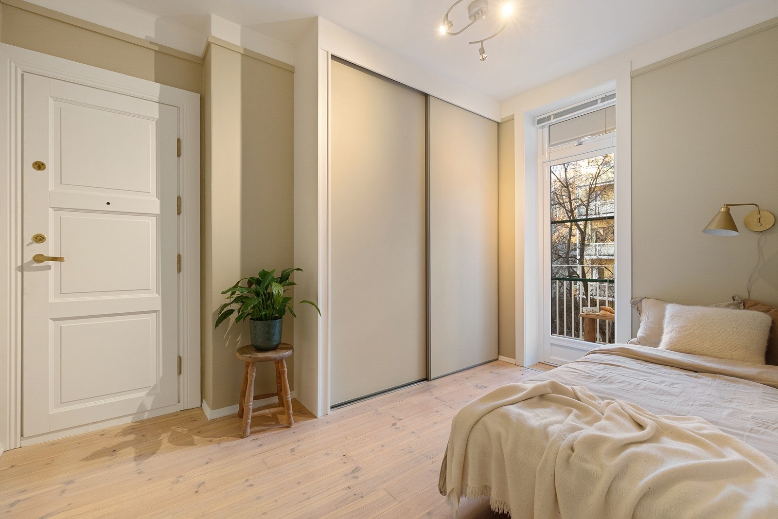 Soverom 2 passer godt som barnerom, gjesterom eller hjemmekontor. Galleribilde