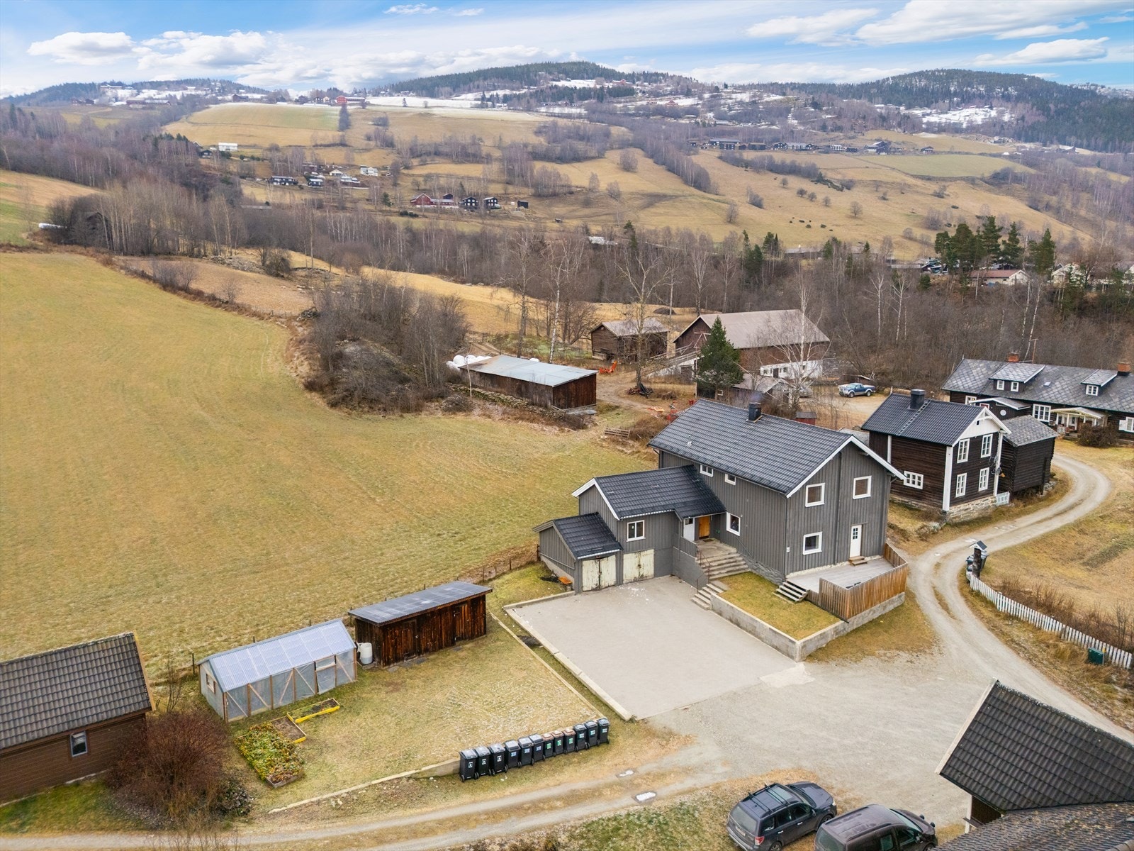Det er nærhet til flere flotte tur- og fjellrområder. Galleribilde