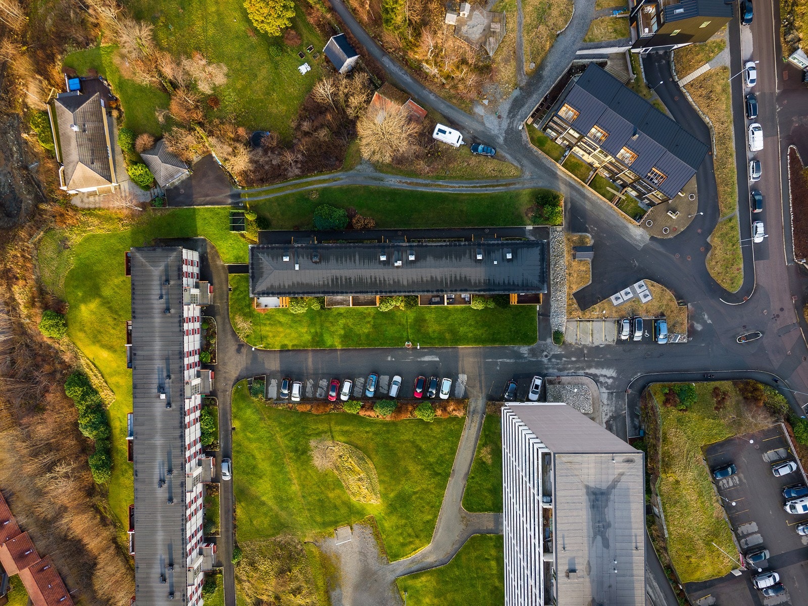 - Borettslaget er omgitt av flotte grøntarealer - Galleribilde