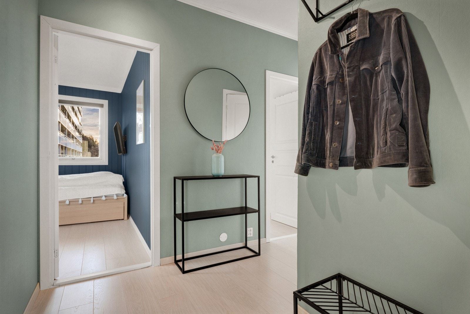 - Det er tre soverom i leiligheten, disse er på henholdsvis 9,3 - 8,9 og 7,1 kvm - Galleribilde